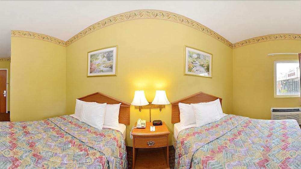 Econo Lodge Louisville Airport Εξωτερικό φωτογραφία