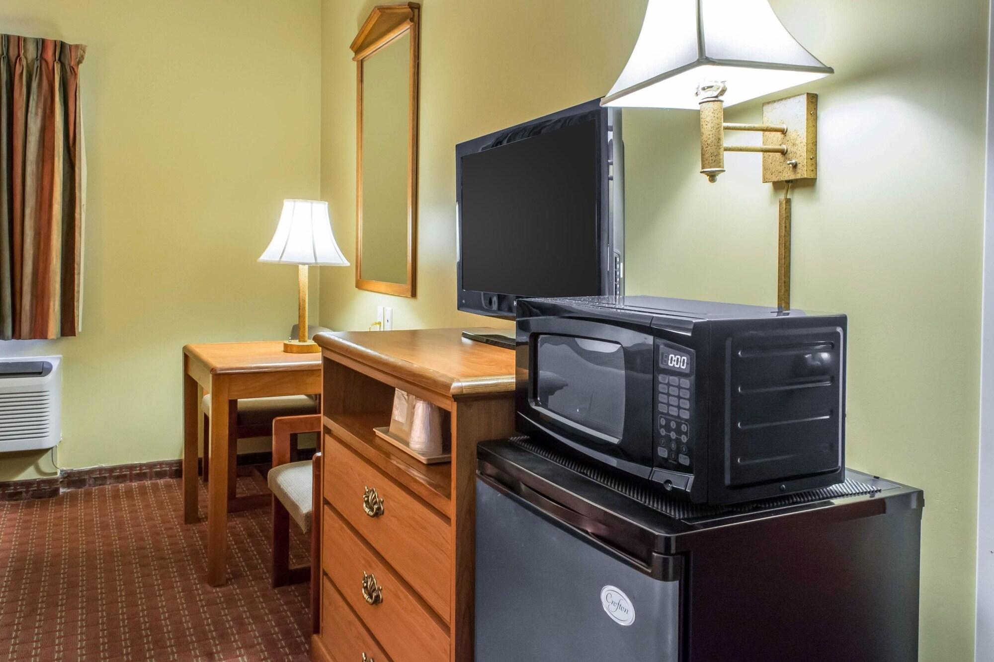 Econo Lodge Louisville Airport Εξωτερικό φωτογραφία