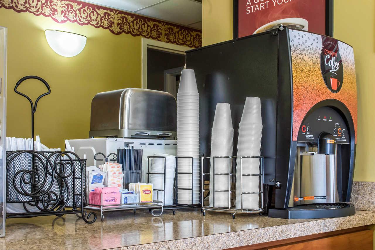 Econo Lodge Louisville Airport Εξωτερικό φωτογραφία