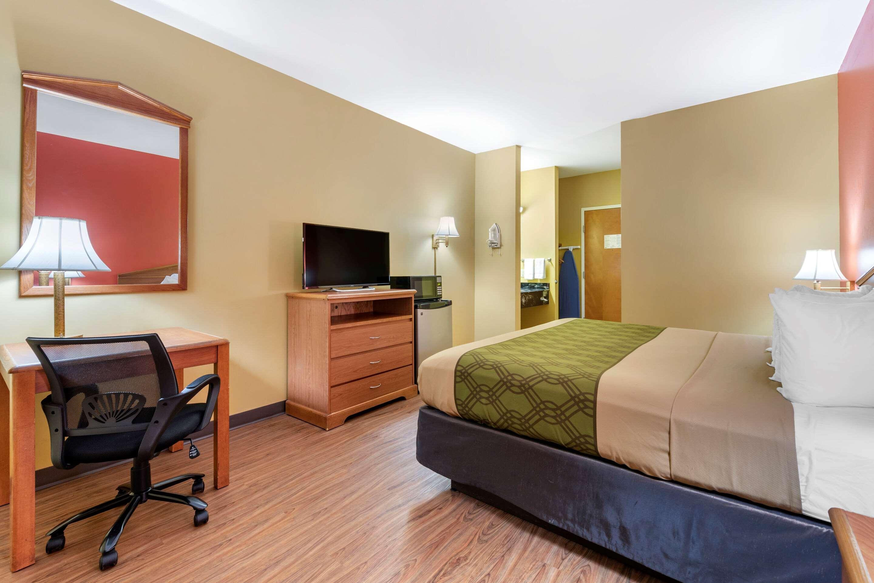Econo Lodge Louisville Airport Εξωτερικό φωτογραφία