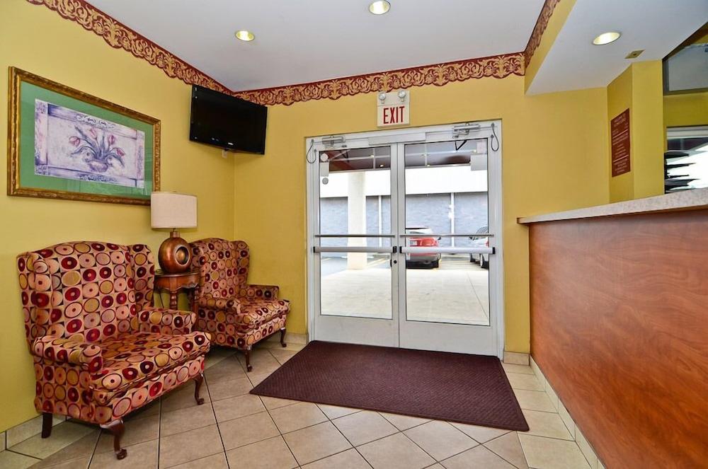 Econo Lodge Louisville Airport Εξωτερικό φωτογραφία