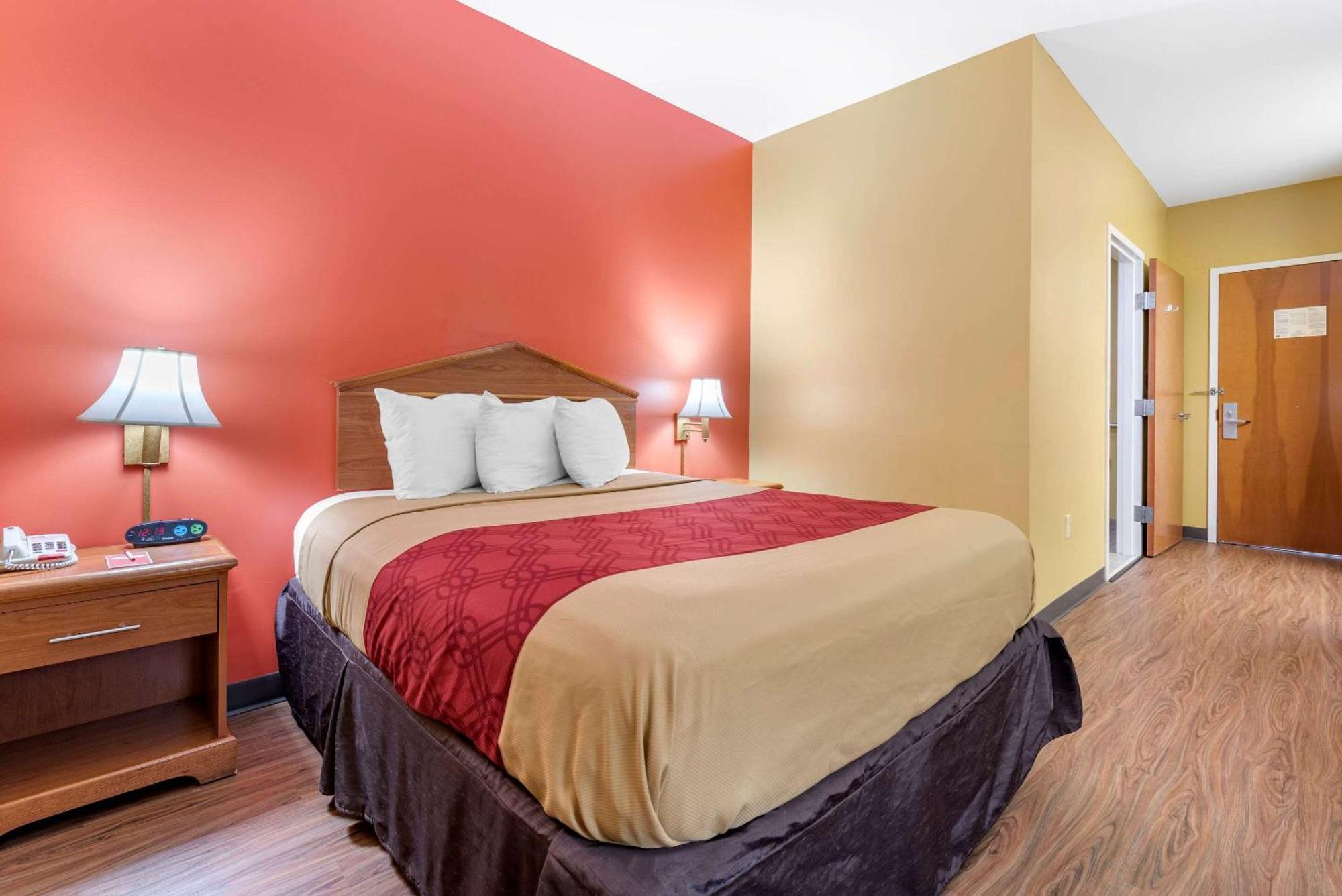 Econo Lodge Louisville Airport Εξωτερικό φωτογραφία