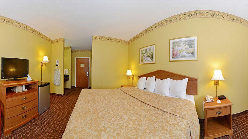 Econo Lodge Louisville Airport Εξωτερικό φωτογραφία